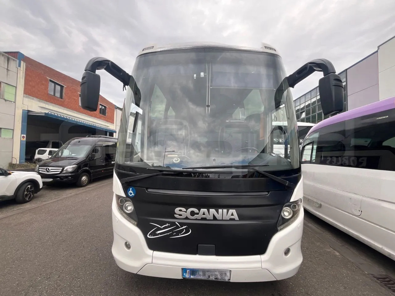Scania Touring HD - Патнички вагон автобус: слика 2 Scania Touring HD - Патнички вагон автобус: слика 2
