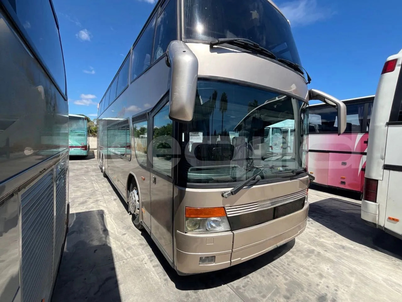 Setra S328 - Двокатен автобус: слика 1 Setra S328 - Двокатен автобус: слика 1
