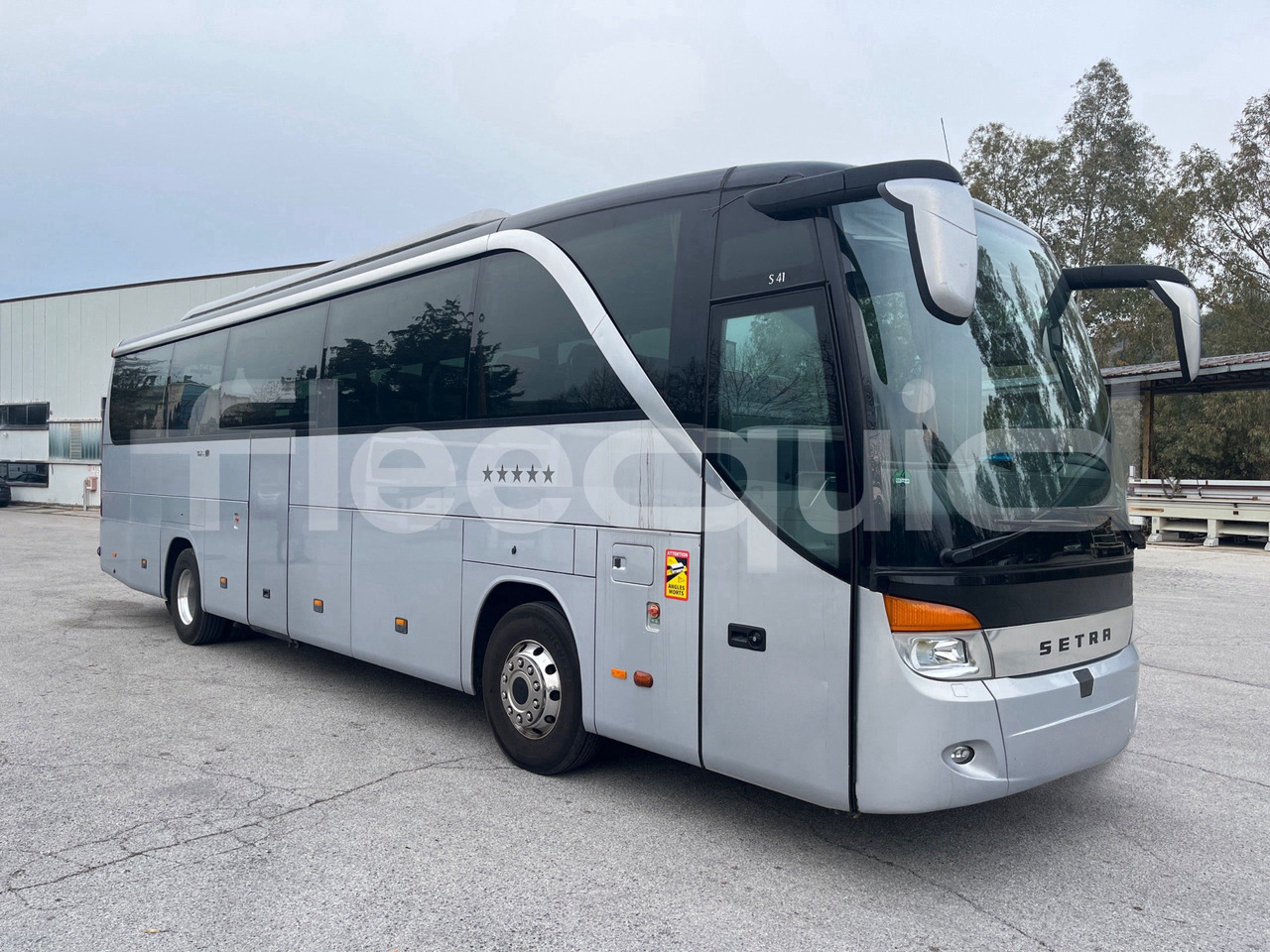 Setra S415 - Патнички вагон автобус: слика 1 Setra S415 - Патнички вагон автобус: слика 1