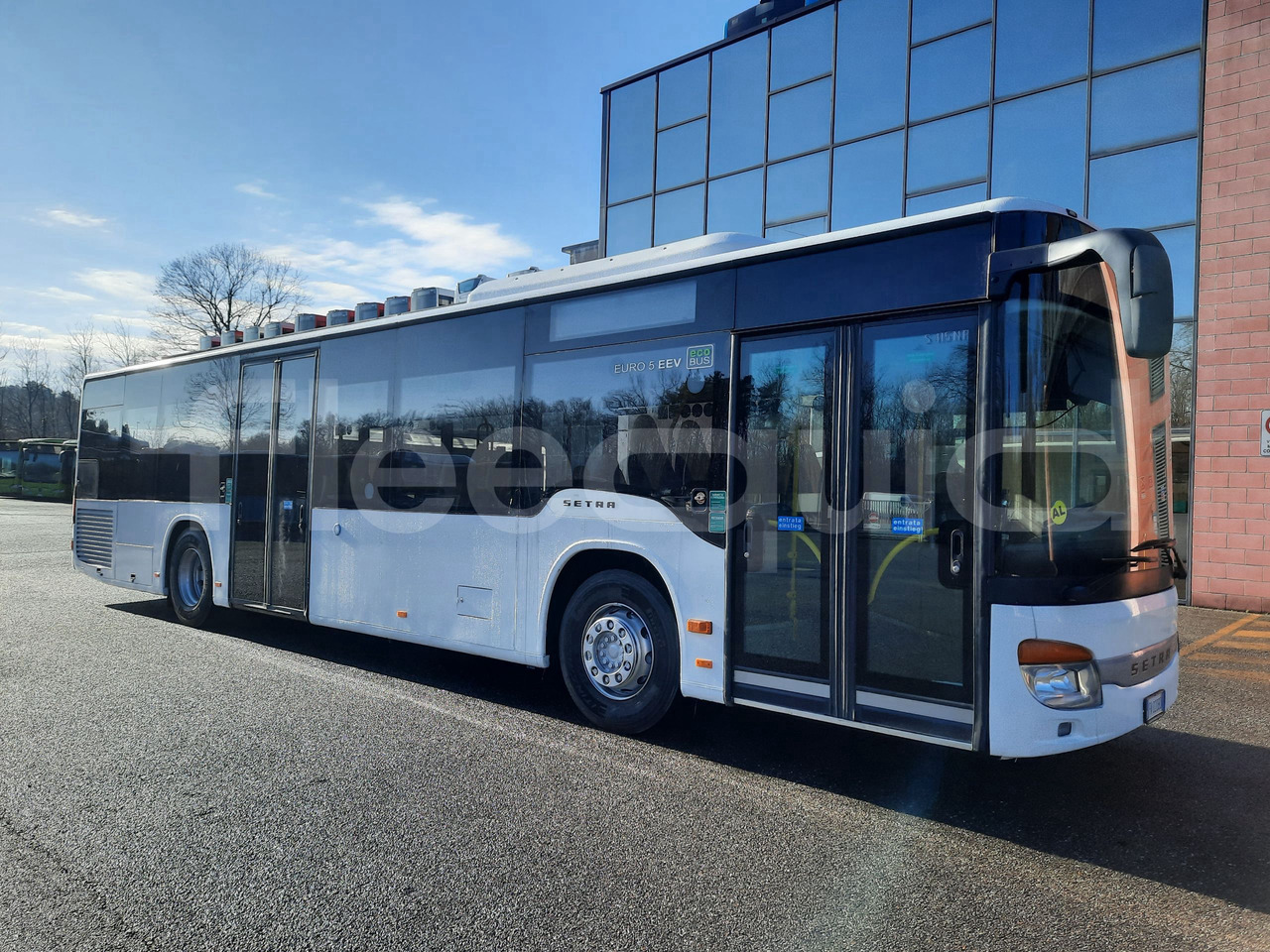 Setra S415 - Приградски автобус: слика 1 Setra S415 - Приградски автобус: слика 1