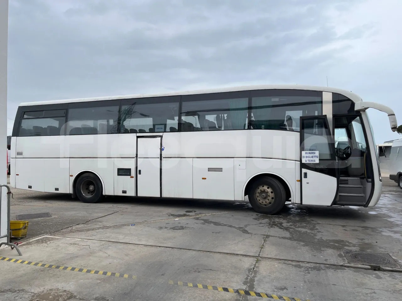 Патнички вагон автобус Volvo B12: слика 11