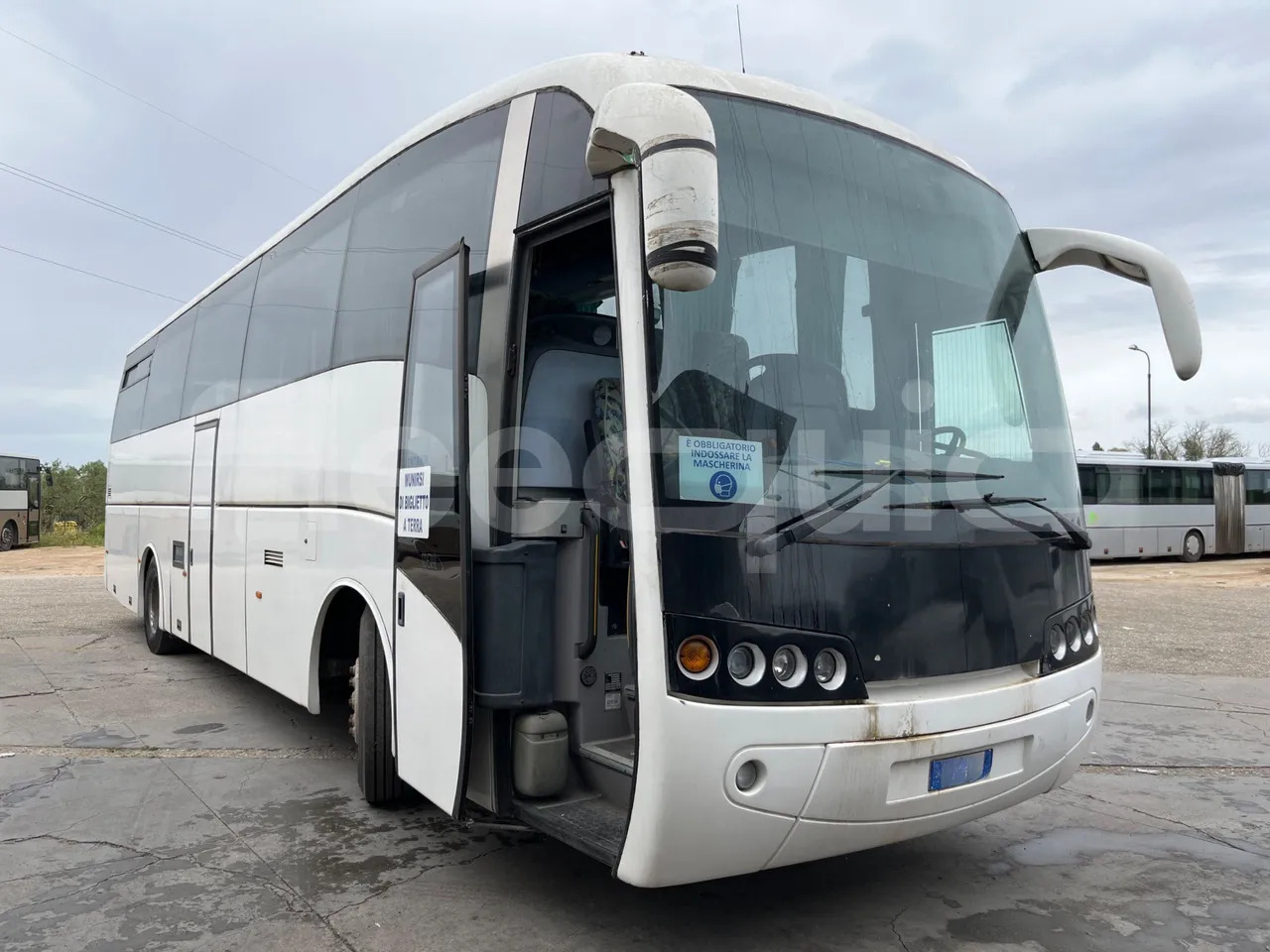 Патнички вагон автобус Volvo B12: слика 10