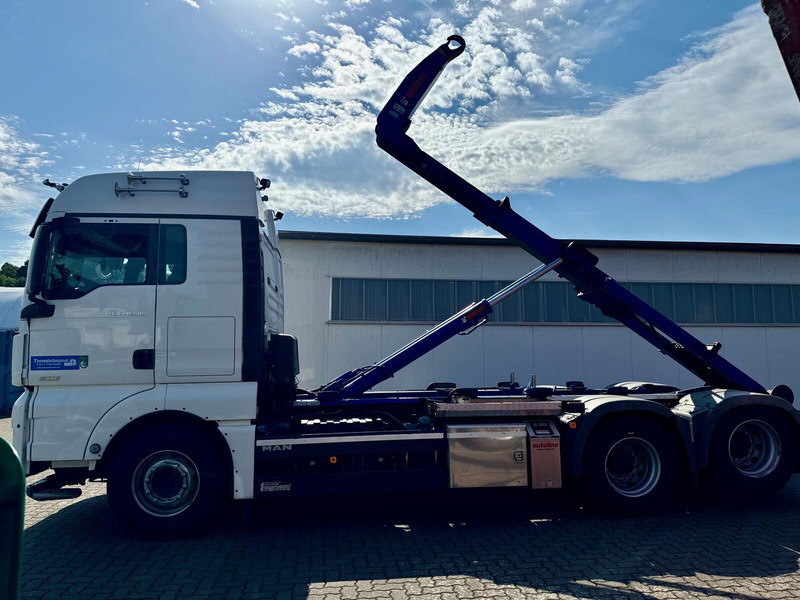 MAN TGX 26.580 BL 6x2 Zwillingbereifte Liftachse Abroller Hiab Funk- - Камион со кука за подигање: слика 5 MAN TGX 26.580 BL 6x2 Zwillingbereifte Liftachse Abroller Hiab Funk- - Камион со кука за подигање: слика 5