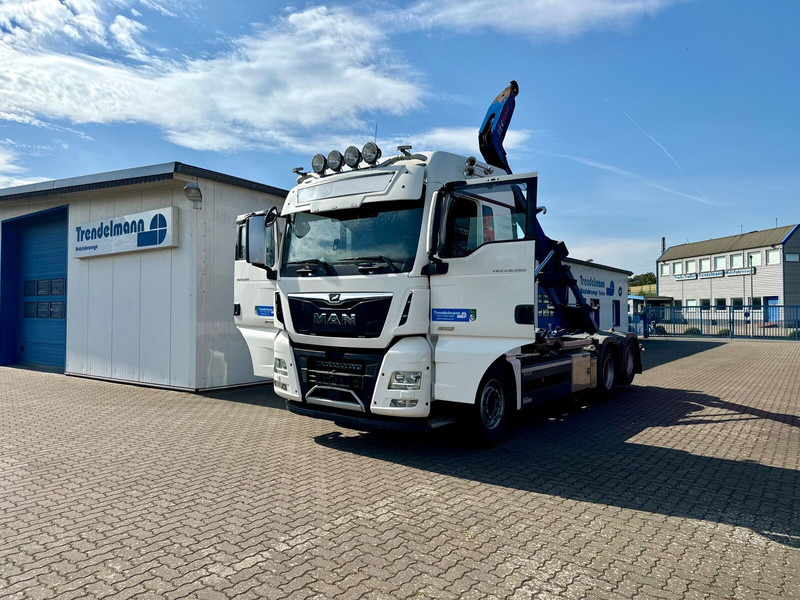 MAN TGX 26.580 BL 6x2 Zwillingbereifte Liftachse Abroller Hiab Funk- - Камион со кука за подигање: слика 3 MAN TGX 26.580 BL 6x2 Zwillingbereifte Liftachse Abroller Hiab Funk- - Камион со кука за подигање: слика 3