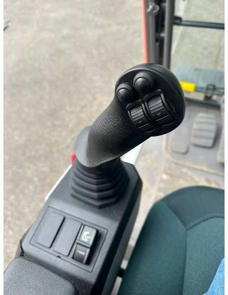 Лизинг на Volvo EC 220 EL Volvo EC 220 EL: слика 16 Лизинг на Volvo EC 220 EL Volvo EC 220 EL: слика 16