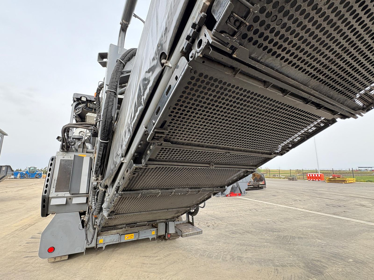 VÖGELE MT 3000-3i OFFSET - Асфалтен поплочувач: слика 2 VÖGELE MT 3000-3i OFFSET - Асфалтен поплочувач: слика 2