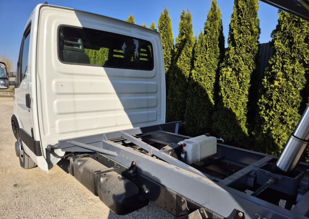 Iveco 35c15 3.0 150KM - Комби кипер: слика 5 Iveco 35c15 3.0 150KM - Комби кипер: слика 5