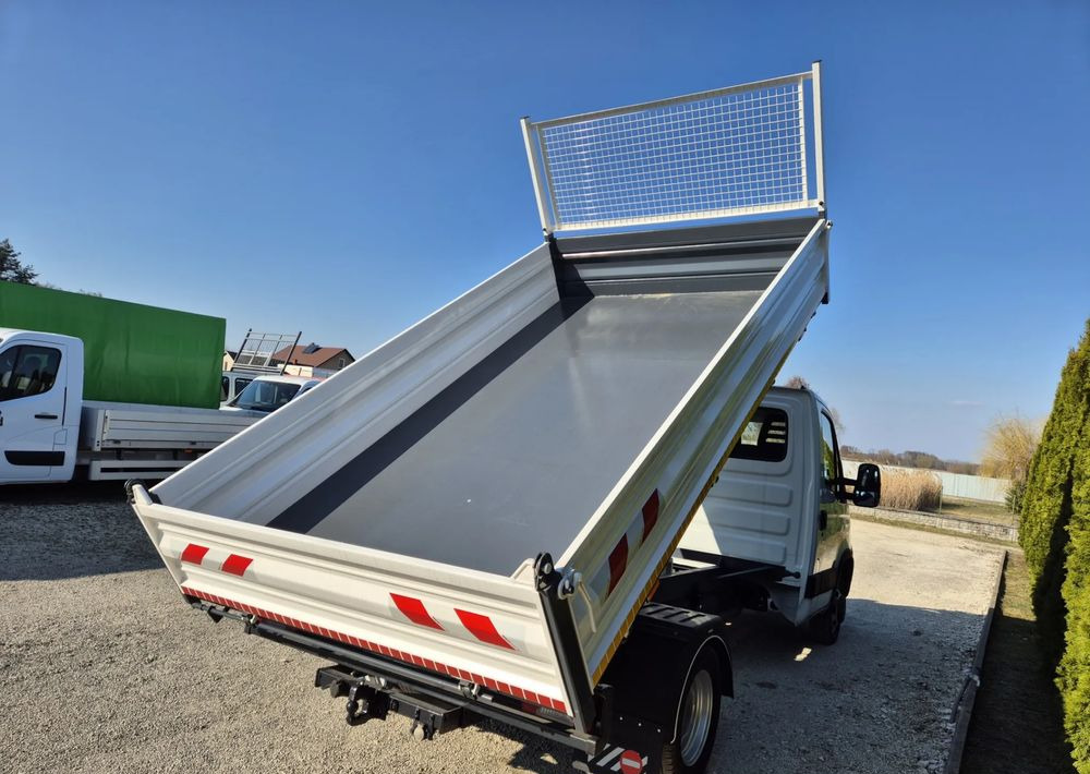 Iveco 35c15 3.0 150KM - Комби кипер: слика 4 Iveco 35c15 3.0 150KM - Комби кипер: слика 4