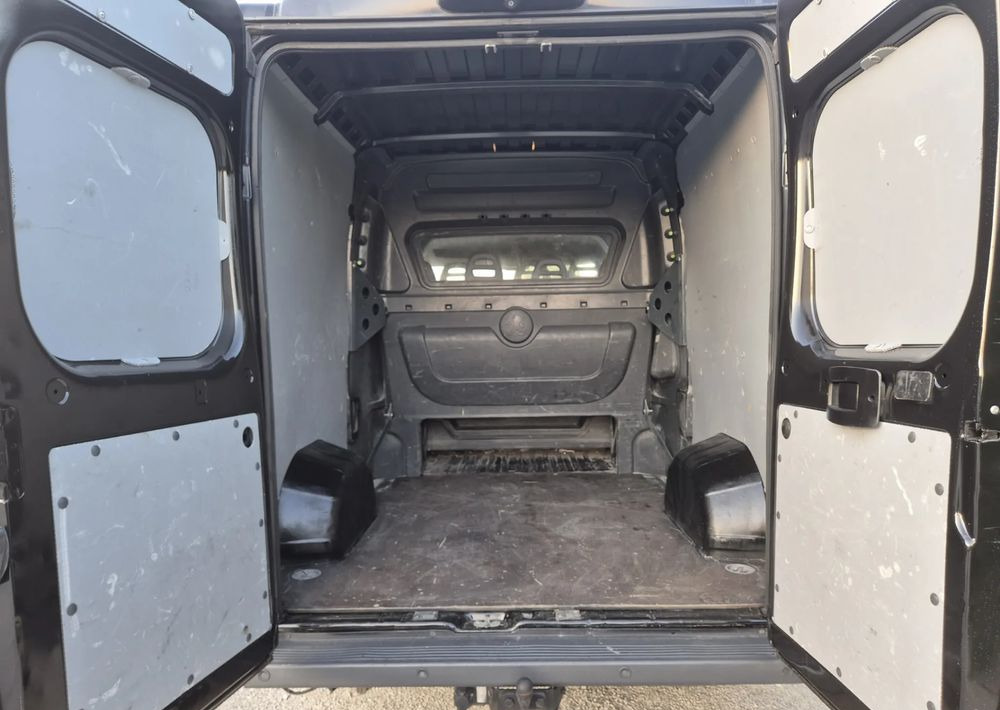Peugeot Boxer 2.2 130KM Dubel kabina - Товарно комбе, Комби со двојна кабина: слика 4 Peugeot Boxer 2.2 130KM Dubel kabina - Товарно комбе, Комби со двојна кабина: слика 4