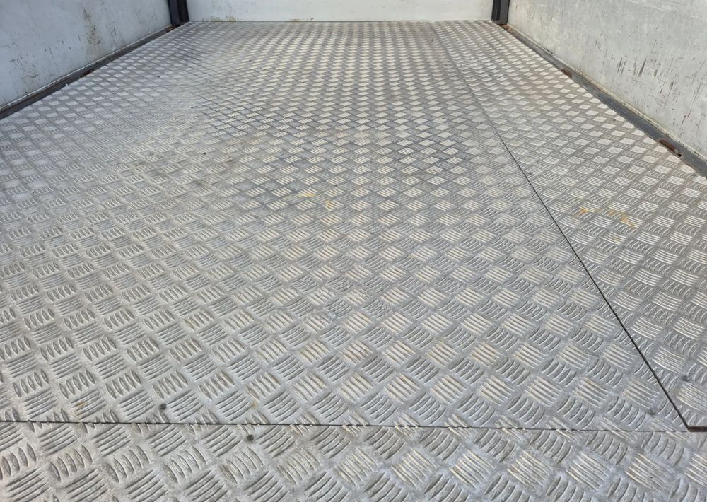 Peugeot Boxer 2.2 150KM brygadówka Maxi wzmocniony koła 16 cali Dubel - Комби со двојна кабина: слика 4 Peugeot Boxer 2.2 150KM brygadówka Maxi wzmocniony koła 16 cali Dubel - Комби со двојна кабина: слика 4