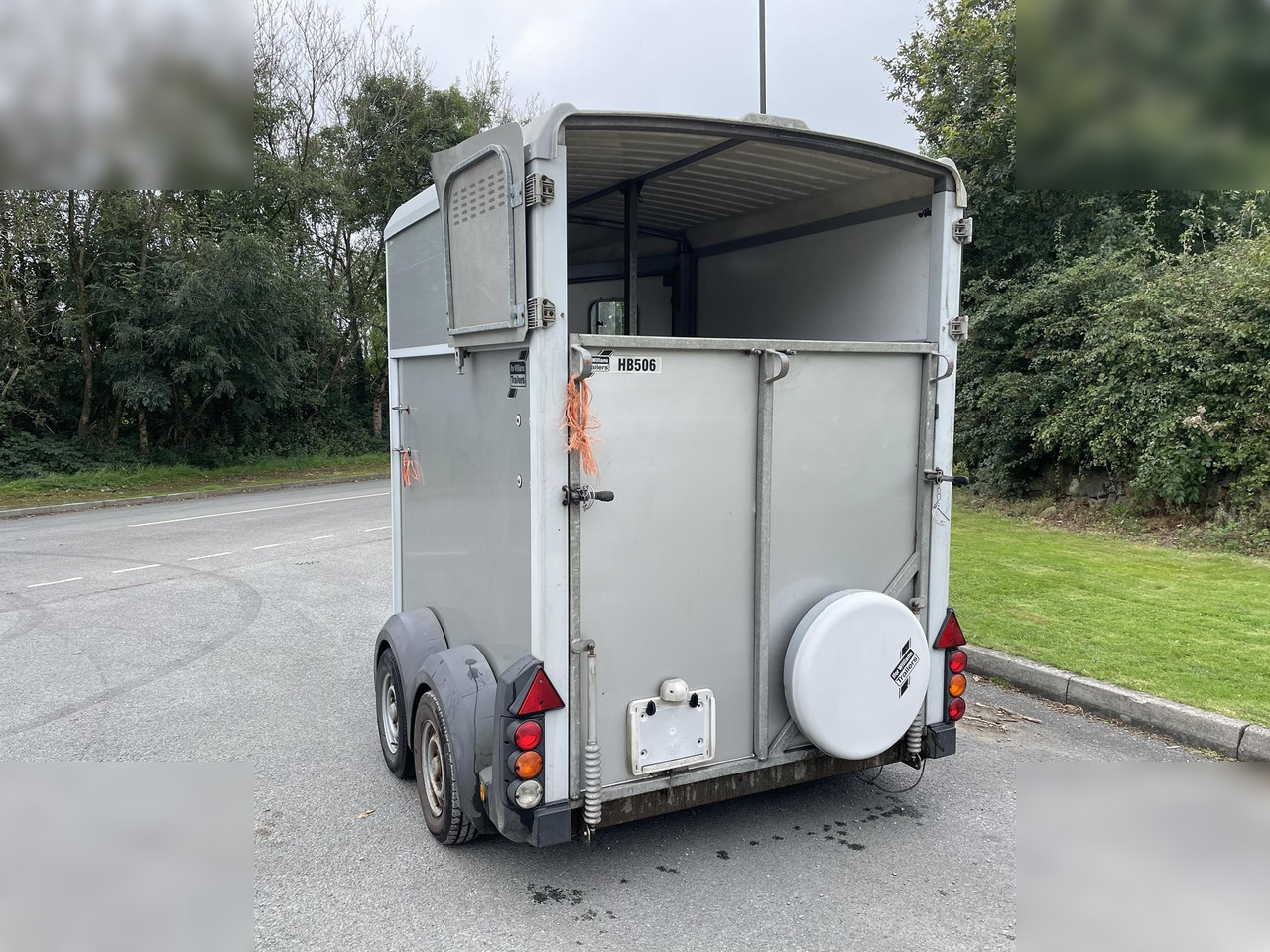 2012 IFOR WILLIAMS HB506 - Приколка за коњи: слика 2 2012 IFOR WILLIAMS HB506 - Приколка за коњи: слика 2