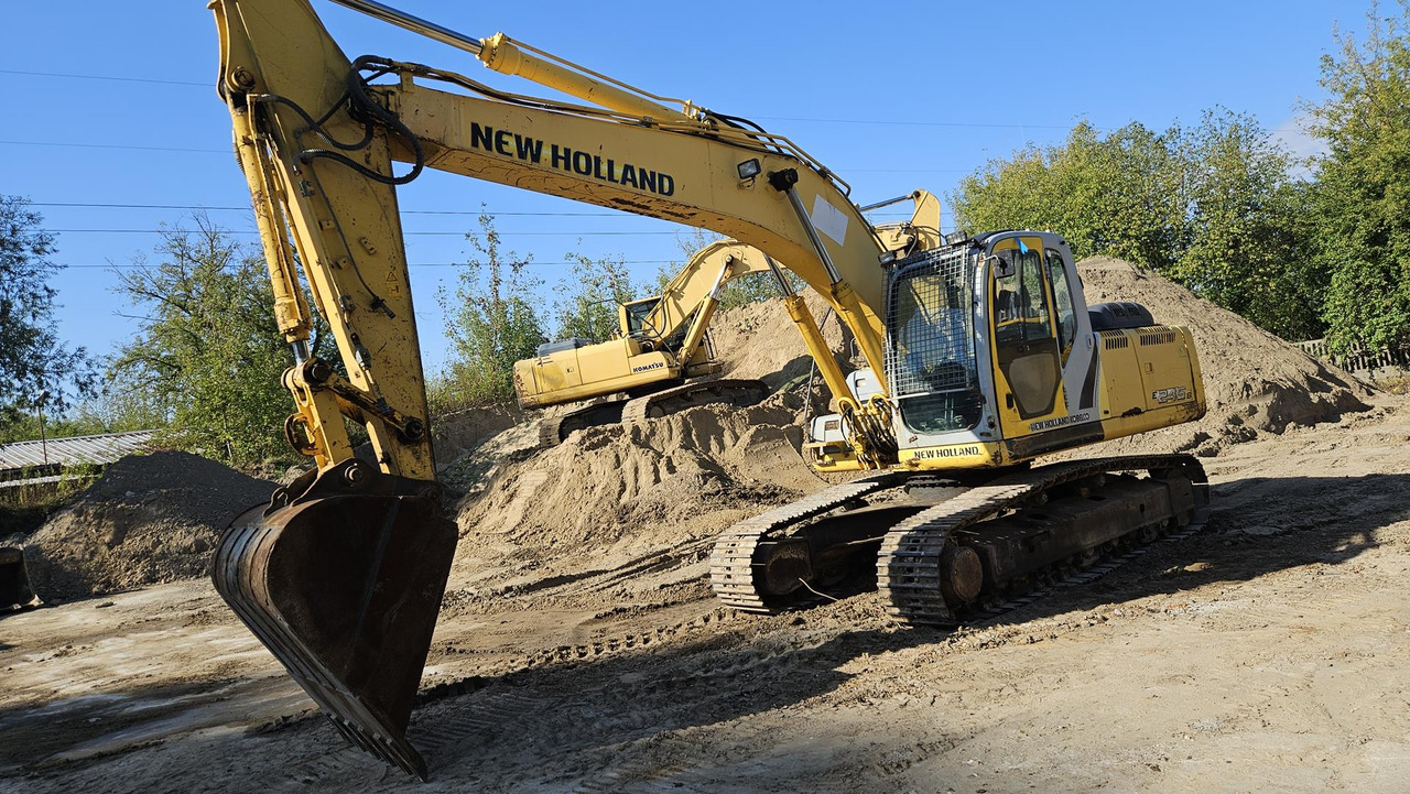 NEW HOLLAND E 245 B - Багер гасеничар: слика 3 NEW HOLLAND E 245 B - Багер гасеничар: слика 3