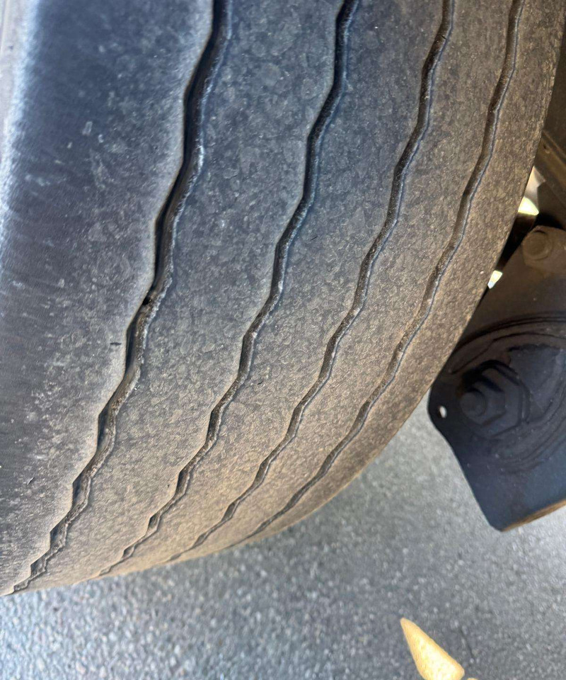 Полуприколка сандучар Krone Standart: слика 16 Полуприколка сандучар Krone Standart: слика 16