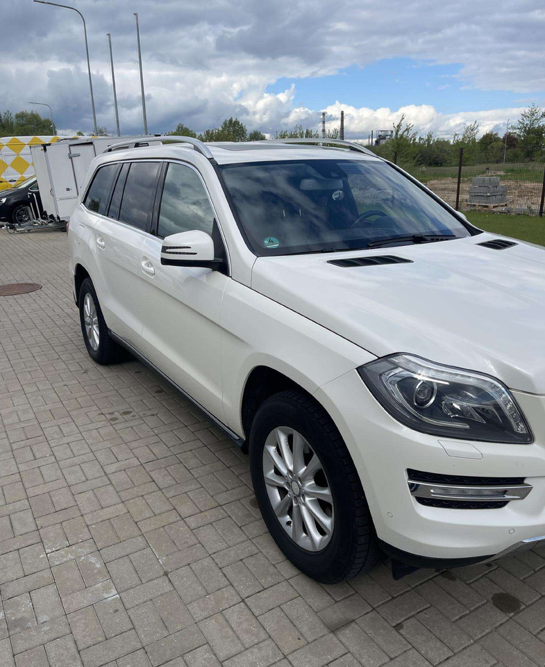 Mercedes-Benz GL350 - SUV: слика 2 Mercedes-Benz GL350 - SUV: слика 2