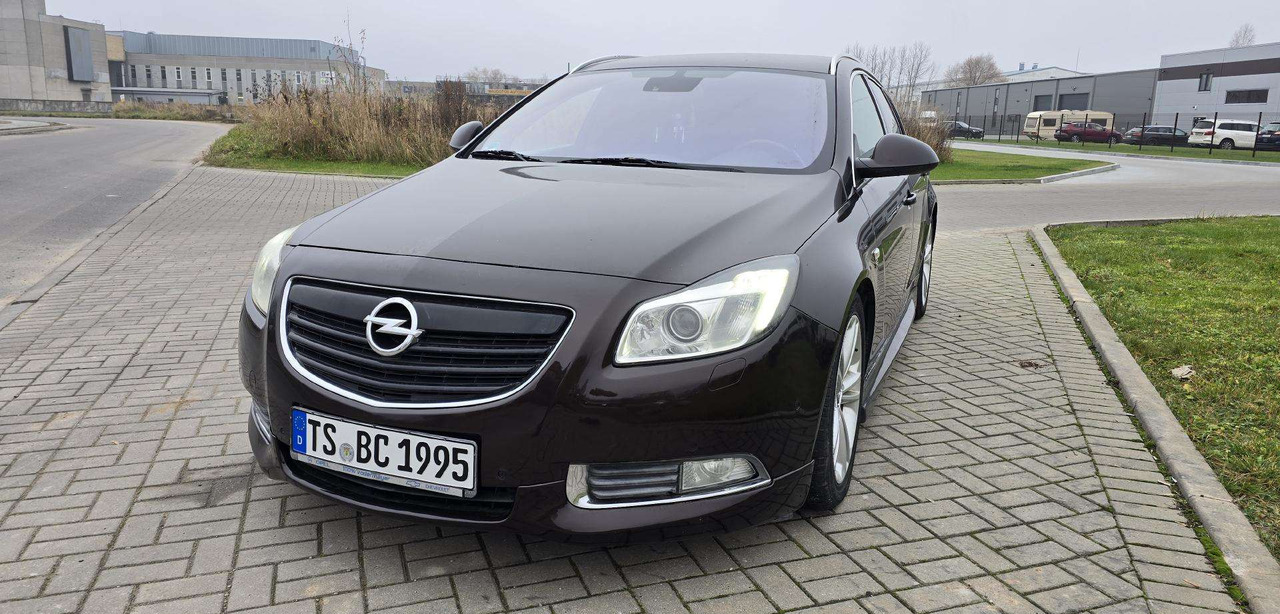 Opel Insignia - Караван: слика 1 Opel Insignia - Караван: слика 1