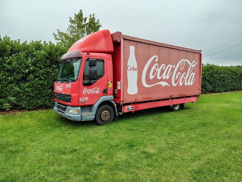 DAF LF45-220 - Камион со платформа: слика 1 DAF LF45-220 - Камион со платформа: слика 1