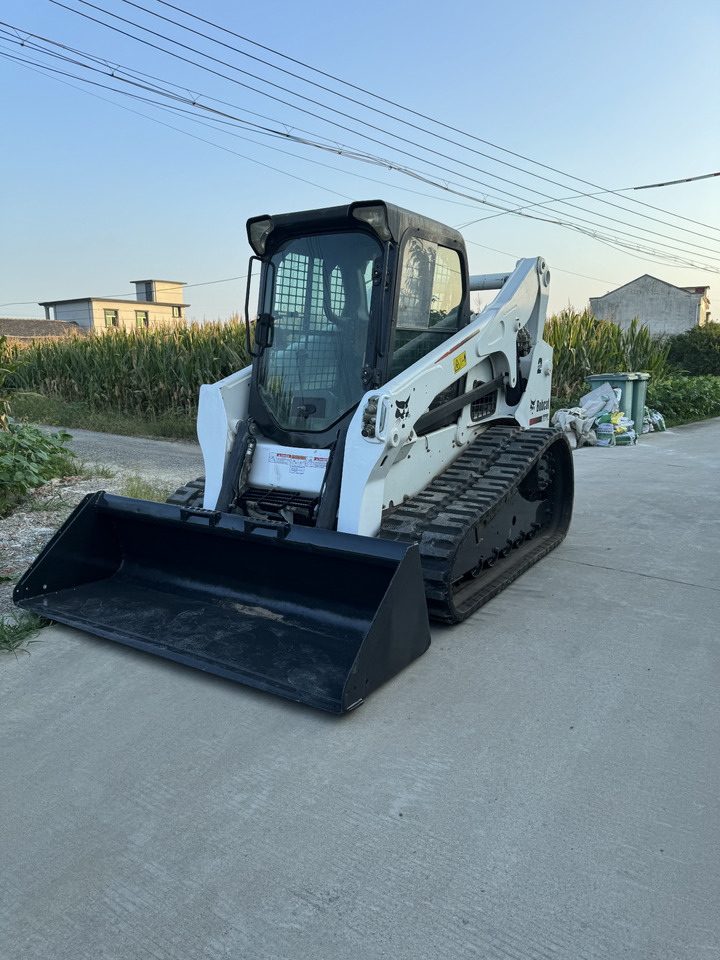 BOBCAT T770 skid steer loader American original Mining/Agriculture/Urban Construction - Компактен натоварувач со гасеници: слика 4 BOBCAT T770 skid steer loader American original Mining/Agriculture/Urban Construction - Компактен натоварувач со гасеници: слика 4