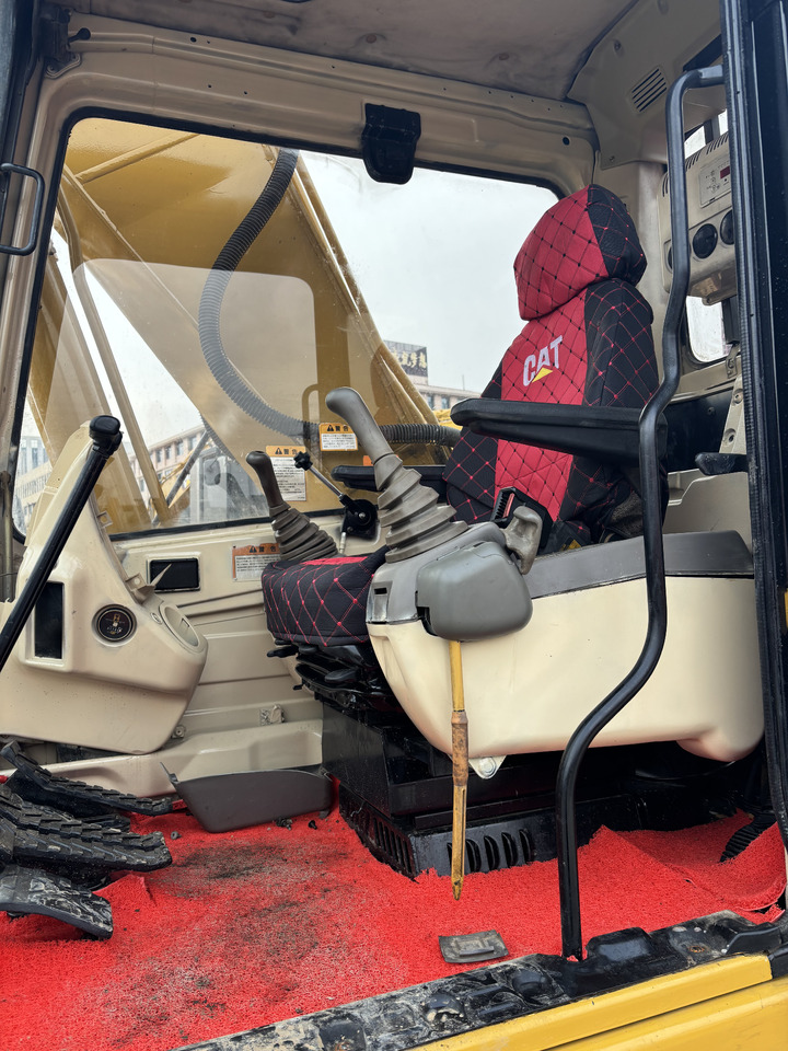 CATERPILLAR 320BL used excavator low price for sale - Багер гасеничар: слика 5 CATERPILLAR 320BL used excavator low price for sale - Багер гасеничар: слика 5