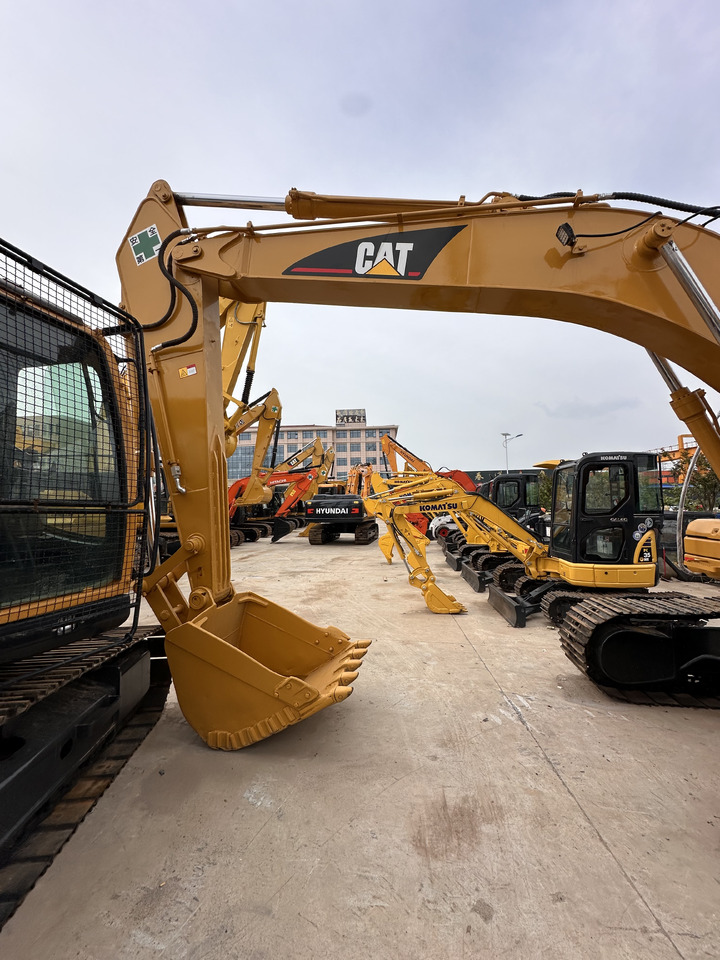 CATERPILLAR 320CL used excavator good condition for sale - Багер гасеничар: слика 3 CATERPILLAR 320CL used excavator good condition for sale - Багер гасеничар: слика 3