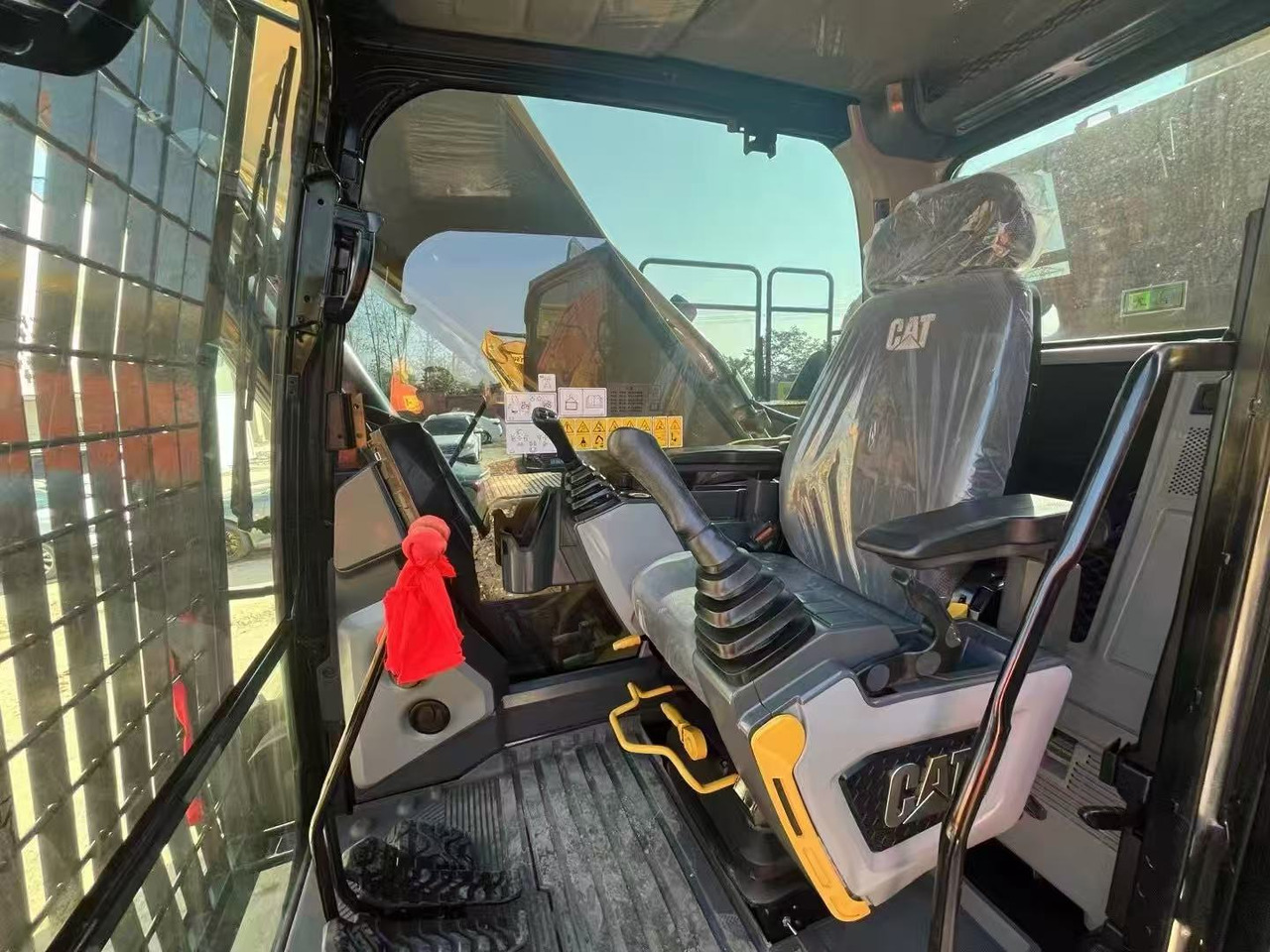 CATERPILLAR 336GC Low fuel consumption and easy maintenance Earthwork Engineering Mining Urban Construction - Багер гасеничар: слика 5 CATERPILLAR 336GC Low fuel consumption and easy maintenance Earthwork Engineering Mining Urban Construction - Багер гасеничар: слика 5