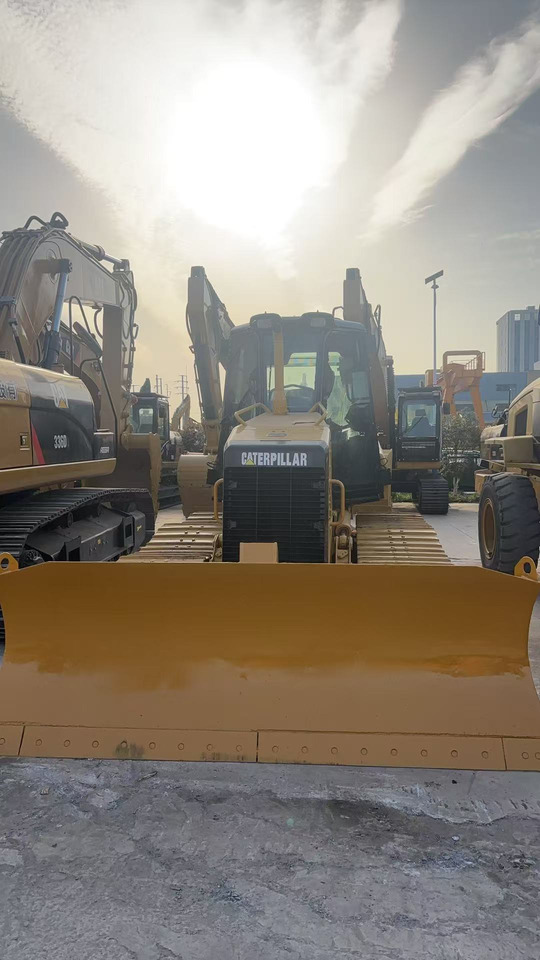 CATERPILLAR D5k diesel compact precision fuel-efficient cater bulldozer - Булдожер: слика 3 CATERPILLAR D5k diesel compact precision fuel-efficient cater bulldozer - Булдожер: слика 3