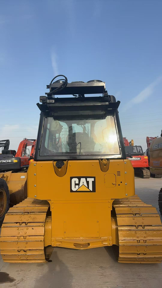 CATERPILLAR D5k diesel compact precision fuel-efficient cater bulldozer - Булдожер: слика 4 CATERPILLAR D5k diesel compact precision fuel-efficient cater bulldozer - Булдожер: слика 4