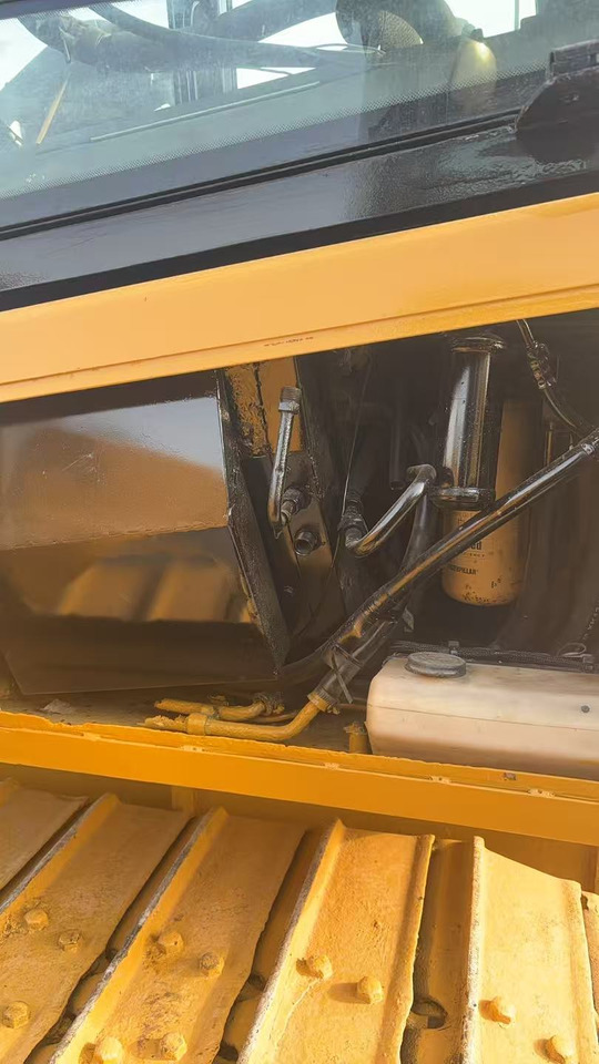 CATERPILLAR D5k diesel compact precision fuel-efficient cater bulldozer - Булдожер: слика 5 CATERPILLAR D5k diesel compact precision fuel-efficient cater bulldozer - Булдожер: слика 5