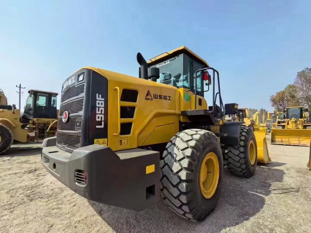SDLG L958F china brand SDLG loader 5 ton class front loader - Натоварувач на тркала: слика 1 SDLG L958F china brand SDLG loader 5 ton class front loader - Натоварувач на тркала: слика 1