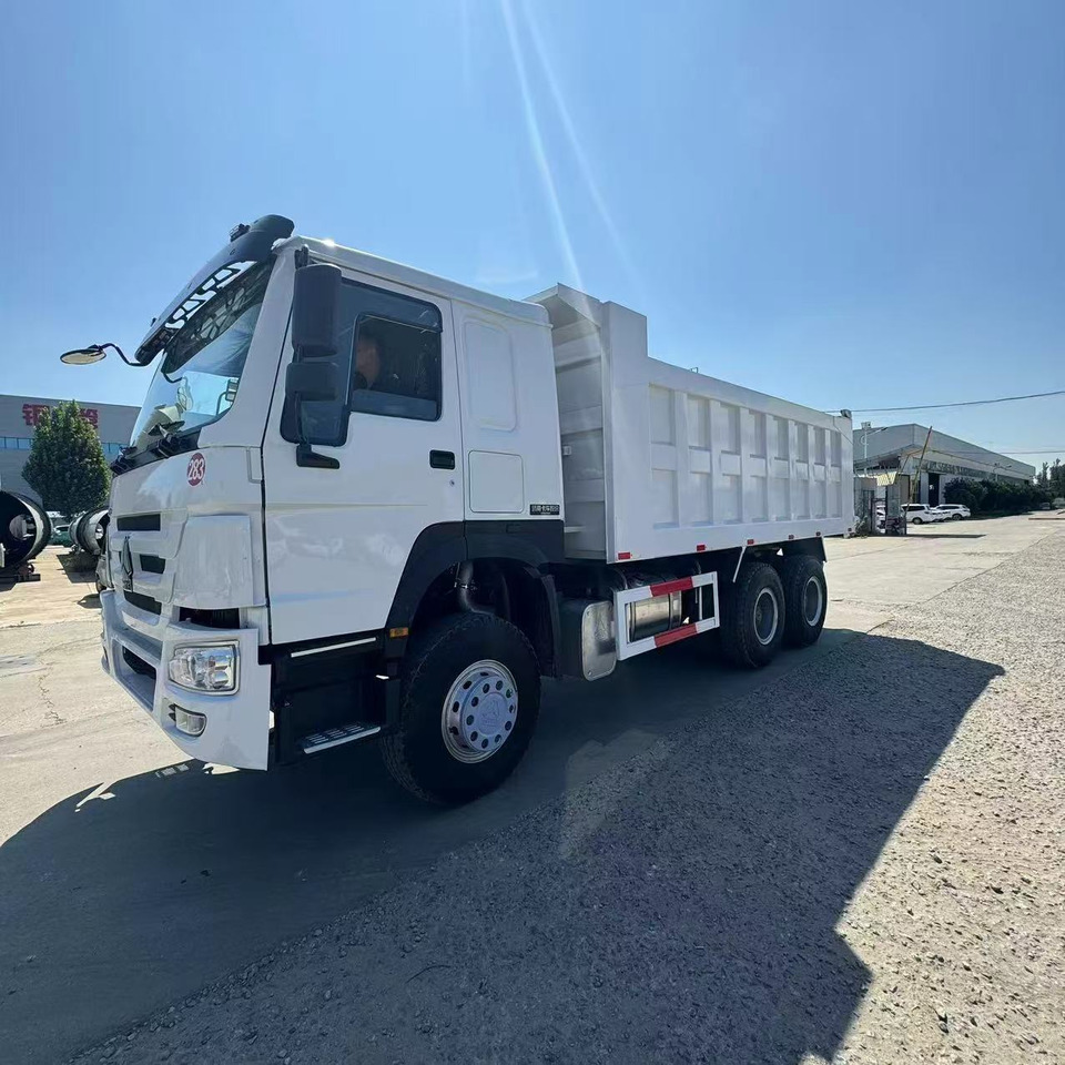SINOTRUK howo 371 6x4 dump truck - Истоварувач: слика 1 SINOTRUK howo 371 6x4 dump truck - Истоварувач: слика 1