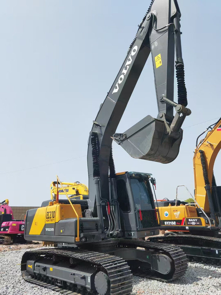 VOLVO EC210 used Volvo excavator medium-sized tracked hydraulic excavator Construction Engineering - Багер гасеничар: слика 2 VOLVO EC210 used Volvo excavator medium-sized tracked hydraulic excavator Construction Engineering - Багер гасеничар: слика 2