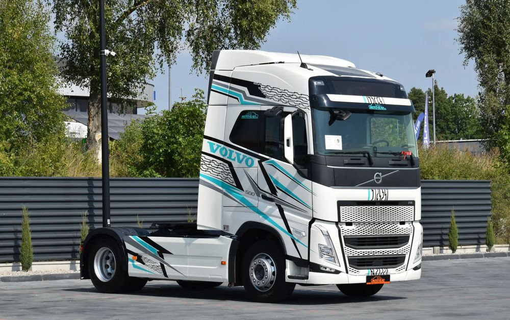 Volvo FH500 / EURO 6 / NOWY MODEL / KLIMATYZACJA POSTOJOWA / ACC / LEDY / 2 ZBIORNIKI / FULL SPILERY / 2023 / NISKI PRZEBIEG / SERWISOWANY / SPROWADZONY - Камион влекач: слика 3 Volvo FH500 / EURO 6 / NOWY MODEL / KLIMATYZACJA POSTOJOWA / ACC / LEDY / 2 ZBIORNIKI / FULL SPILERY / 2023 / NISKI PRZEBIEG / SERWISOWANY / SPROWADZONY - Камион влекач: слика 3