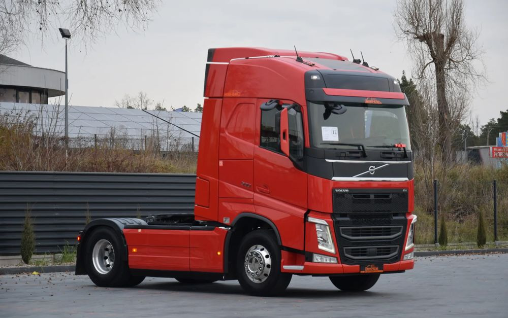Volvo FH500 / FULL ADR / HYDRAULIKA / EURO 6 / ACC / LEDY / ALUFELGI / SERWISOWANY / SPROWADZONY - Камион влекач: слика 3 Volvo FH500 / FULL ADR / HYDRAULIKA / EURO 6 / ACC / LEDY / ALUFELGI / SERWISOWANY / SPROWADZONY - Камион влекач: слика 3
