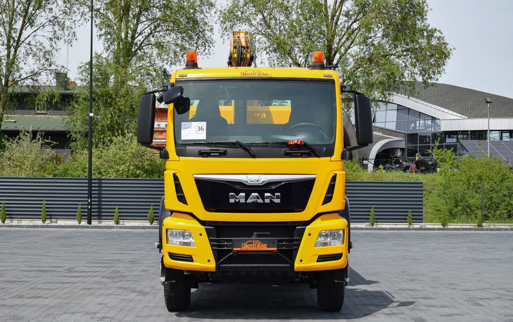 MAN TGS 26.400 / 6x4 / EURO 6 / UDT / HDS FASSI 165 / WYSUW x3 / ROTATOR / CHWYTAK / STEROWANIE RADIOWE / WZMOCNIONA RAMA / WYWROTKA / HYDROBURTA / AUTOMAT / 2017 / NOWE OPONY - 100% / NISKI PRZEBIEG - Кипер, Камион со кран: слика 2 MAN TGS 26.400 / 6x4 / EURO 6 / UDT / HDS FASSI 165 / WYSUW x3 / ROTATOR / CHWYTAK / STEROWANIE RADIOWE / WZMOCNIONA RAMA / WYWROTKA / HYDROBURTA / AUTOMAT / 2017 / NOWE OPONY - 100% / NISKI PRZEBIEG - Кипер, Камион со кран: слика 2