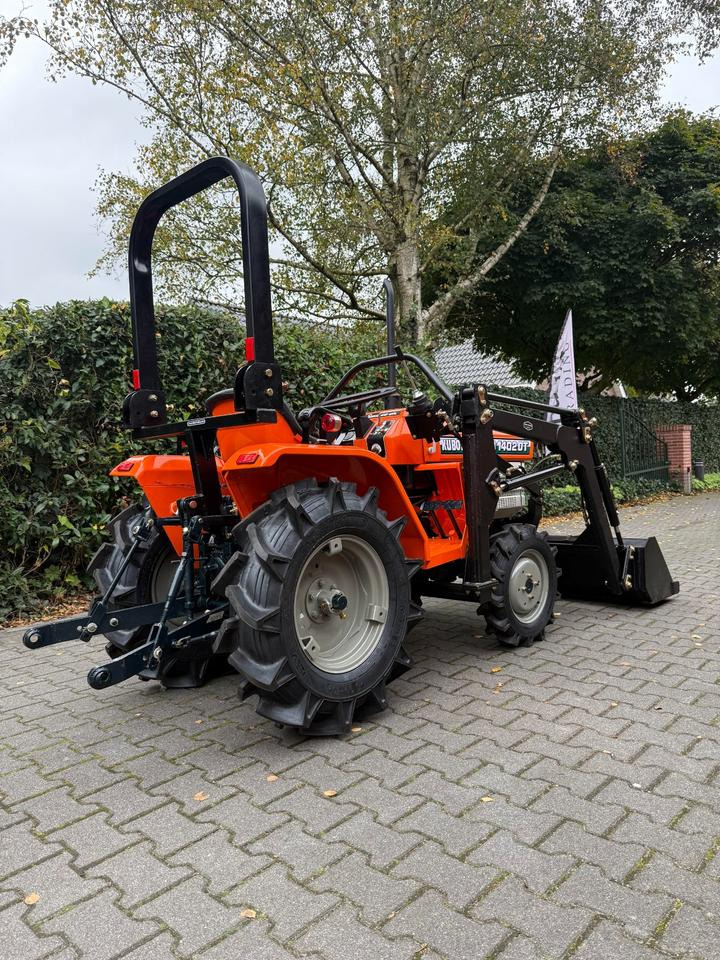 Kleintrakor Kubota B1402DT mit Frontlader ab 125 € pro Monat. - Мини трактор: слика 5 Kleintrakor Kubota B1402DT mit Frontlader ab 125 € pro Monat. - Мини трактор: слика 5