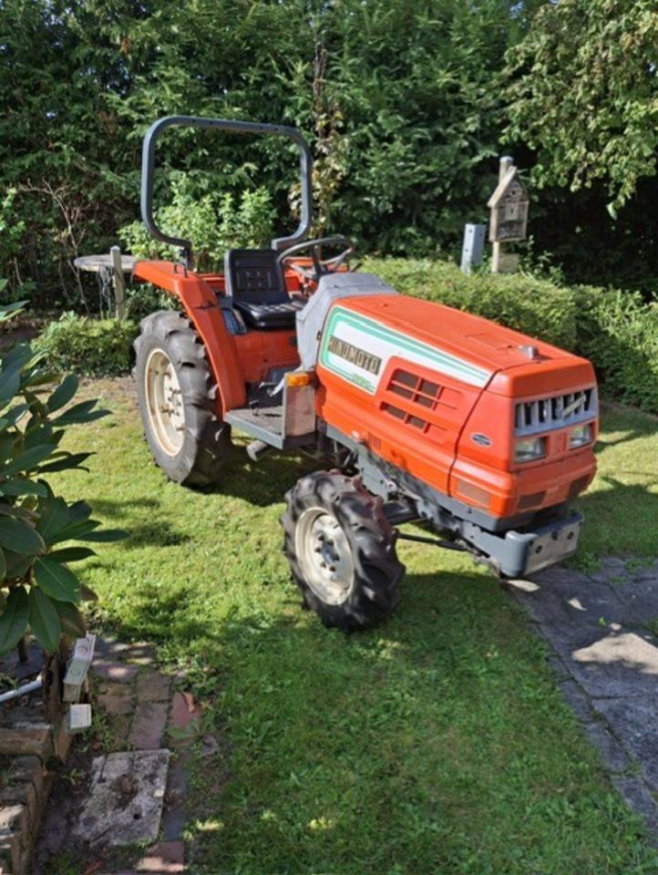 Kleintraktor Hinomoto-Kubota 21 PS - Мини трактор: слика 2 Kleintraktor Hinomoto-Kubota 21 PS - Мини трактор: слика 2