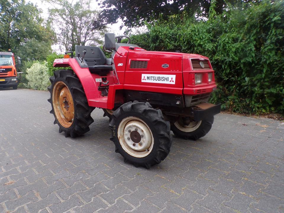Kleintraktor Mitsubishi MT20 - Мини трактор: слика 1 Kleintraktor Mitsubishi MT20 - Мини трактор: слика 1