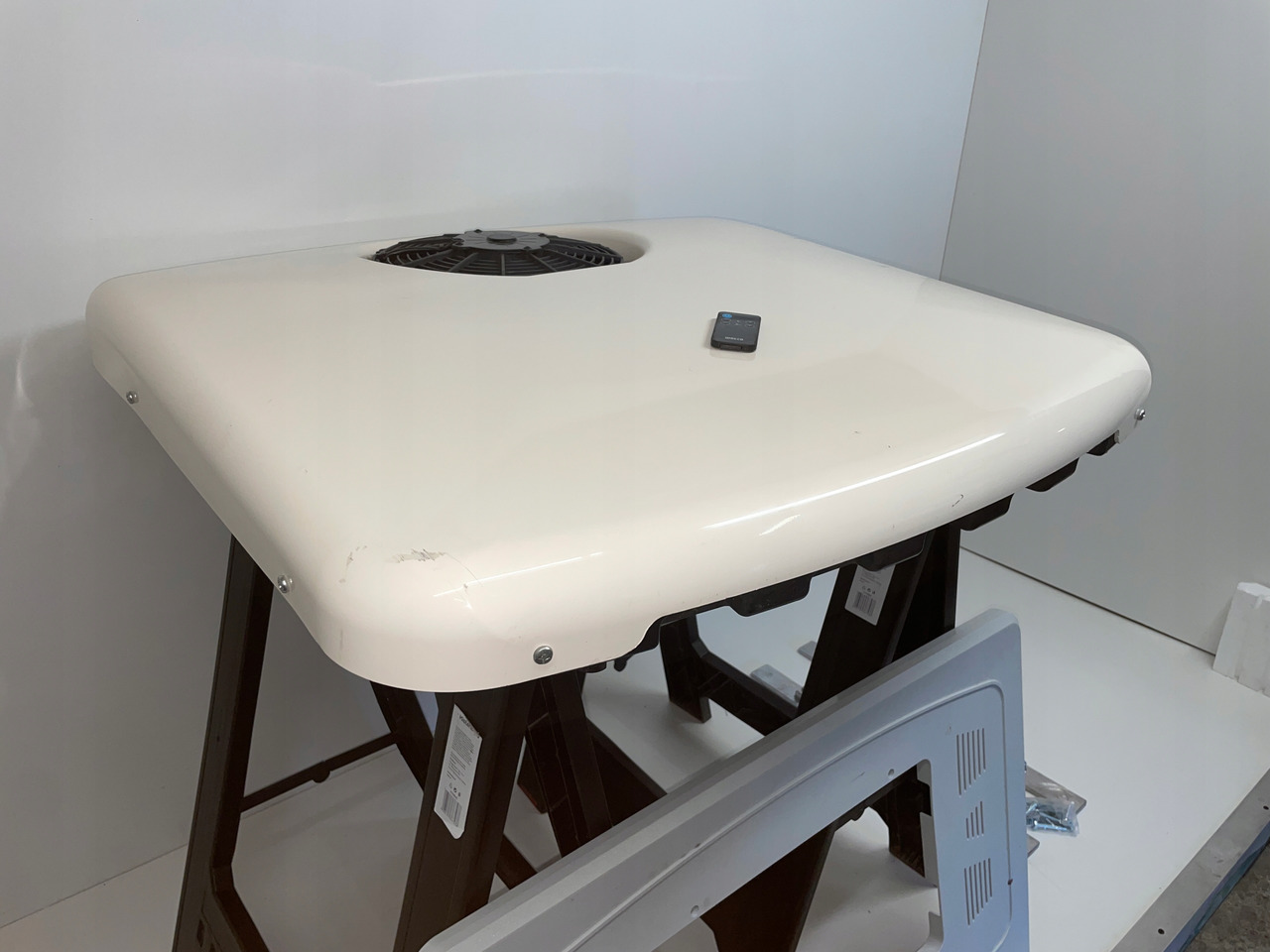 KLIMATYZACJA POSTOJOWA PILOT SLIMCOOL FACTORY PREP DAF SCANIA MC1507523 - Компресор на клима уред за Камион: слика 2 KLIMATYZACJA POSTOJOWA PILOT SLIMCOOL FACTORY PREP DAF SCANIA MC1507523 - Компресор на клима уред за Камион: слика 2