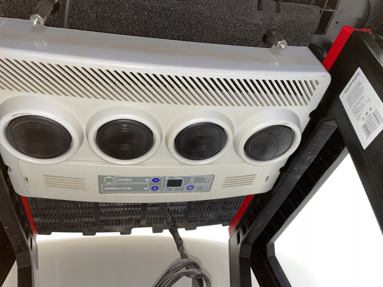 KLIMATYZACJA SLIMCOOL FACTORY PREP DAF MAN SCANIA - Компресор на клима уред за Камион: слика 5 KLIMATYZACJA SLIMCOOL FACTORY PREP DAF MAN SCANIA - Компресор на клима уред за Камион: слика 5