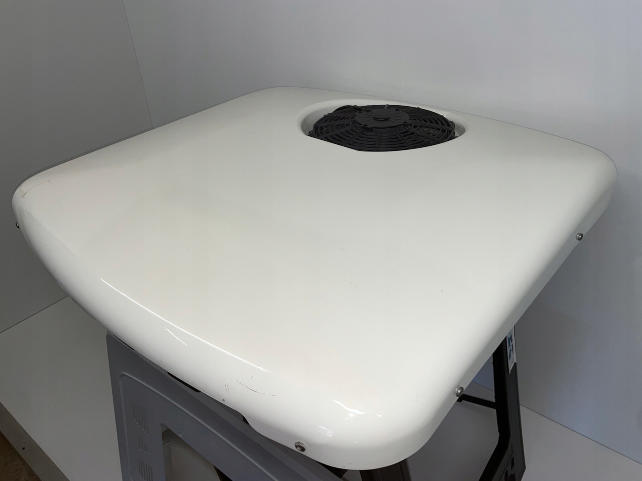 KLIMATYZACJA SLIMCOOL FACTORY PREP DAF MAN SCANIA - Компресор на клима уред за Камион: слика 3 KLIMATYZACJA SLIMCOOL FACTORY PREP DAF MAN SCANIA - Компресор на клима уред за Камион: слика 3