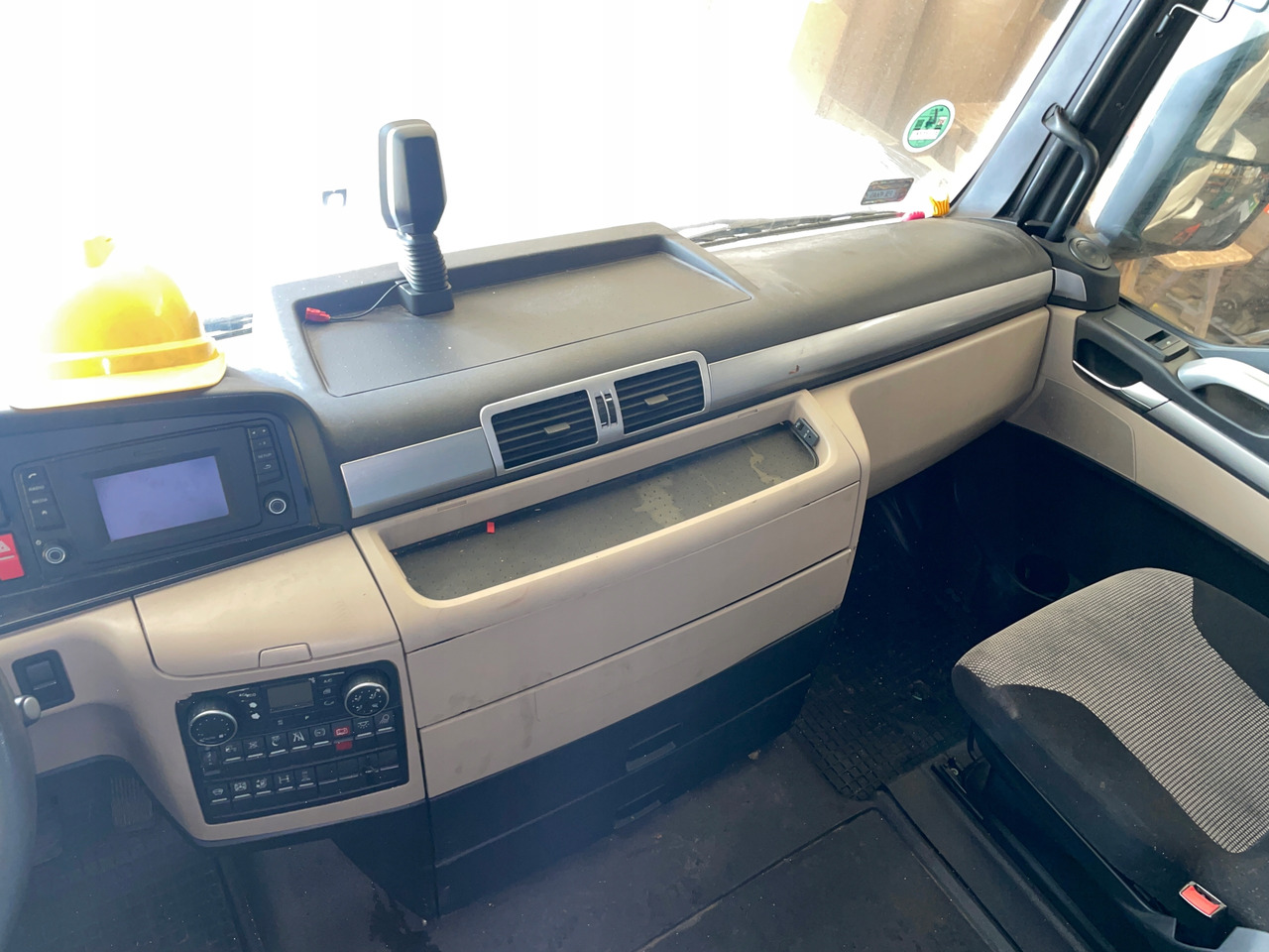 KOMPLETNA KABINA MAN TGX XXL EURO 6 LIFT - Кабина за Камион: слика 2 KOMPLETNA KABINA MAN TGX XXL EURO 6 LIFT - Кабина за Камион: слика 2