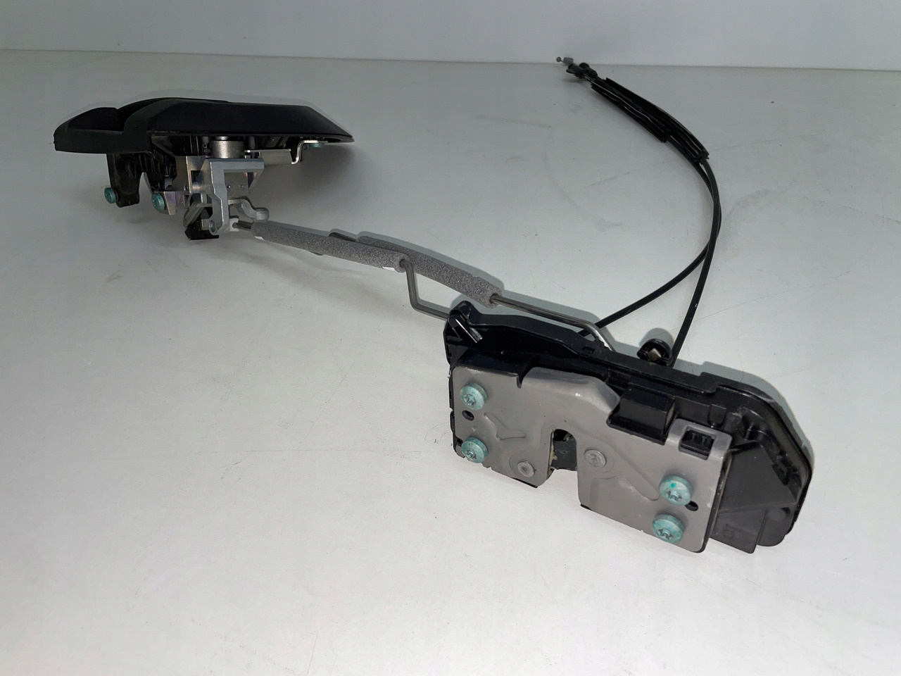 LEWY CENTRALNY ZAMEK , KLAMKA LINKA MAN TGS TGX TGL TGM 3 TG3 - Врата и делови за Камион: слика 1 LEWY CENTRALNY ZAMEK , KLAMKA LINKA MAN TGS TGX TGL TGM 3 TG3 - Врата и делови за Камион: слика 1