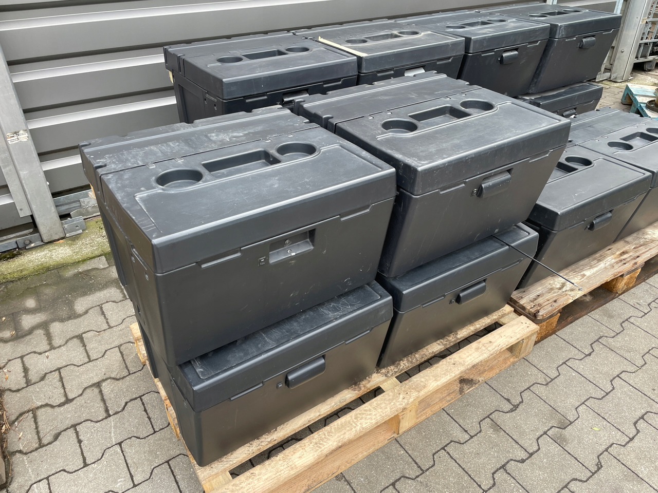 LODÓWKA IVECO HI-WAY HI WAY STRALIS - Кабина и ентериер за Камион: слика 3 LODÓWKA IVECO HI-WAY HI WAY STRALIS - Кабина и ентериер за Камион: слика 3