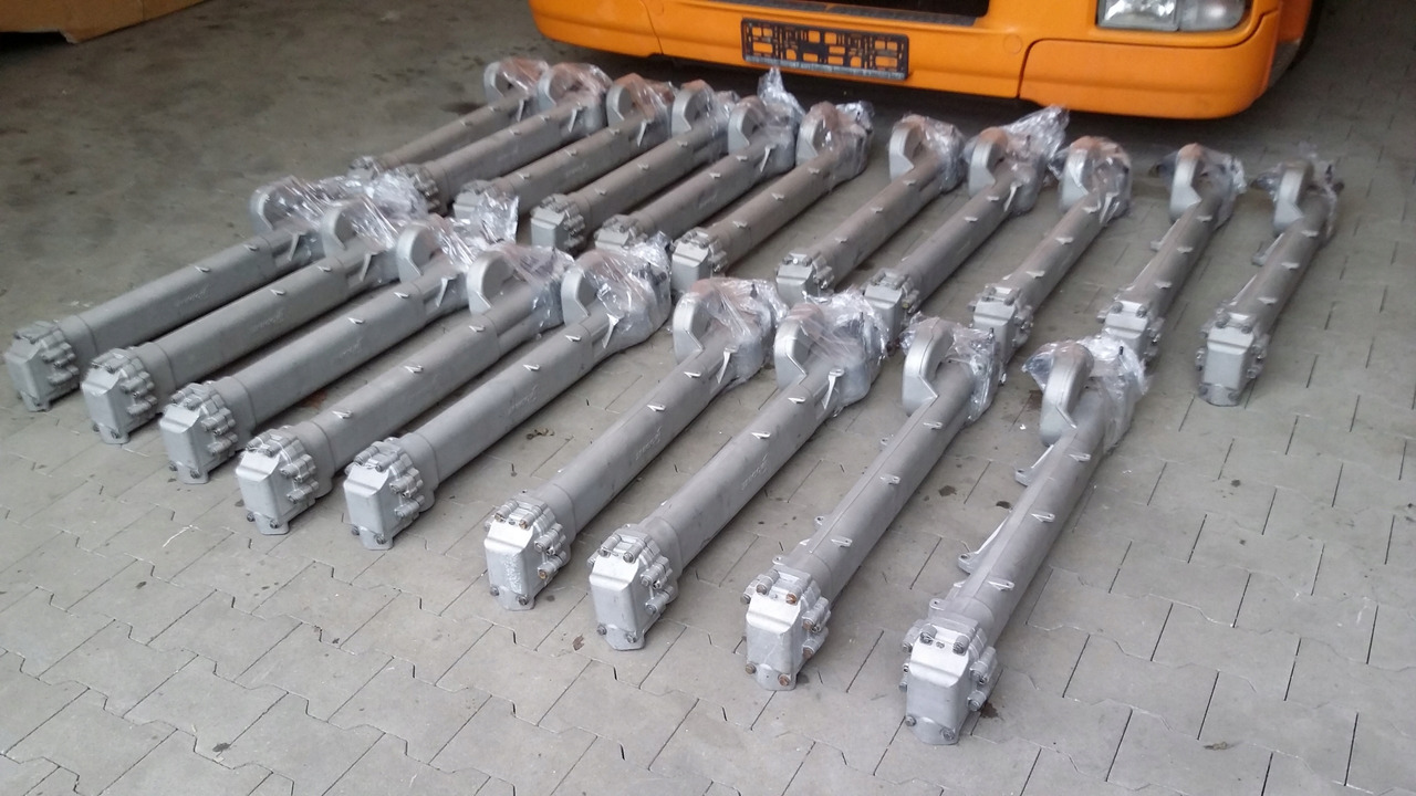 MAN F2000 TGA EGR TGX RECYRKULATOR D20,D26,D28 - Ладилник EGR за Камион: слика 3 MAN F2000 TGA EGR TGX RECYRKULATOR D20,D26,D28 - Ладилник EGR за Камион: слика 3