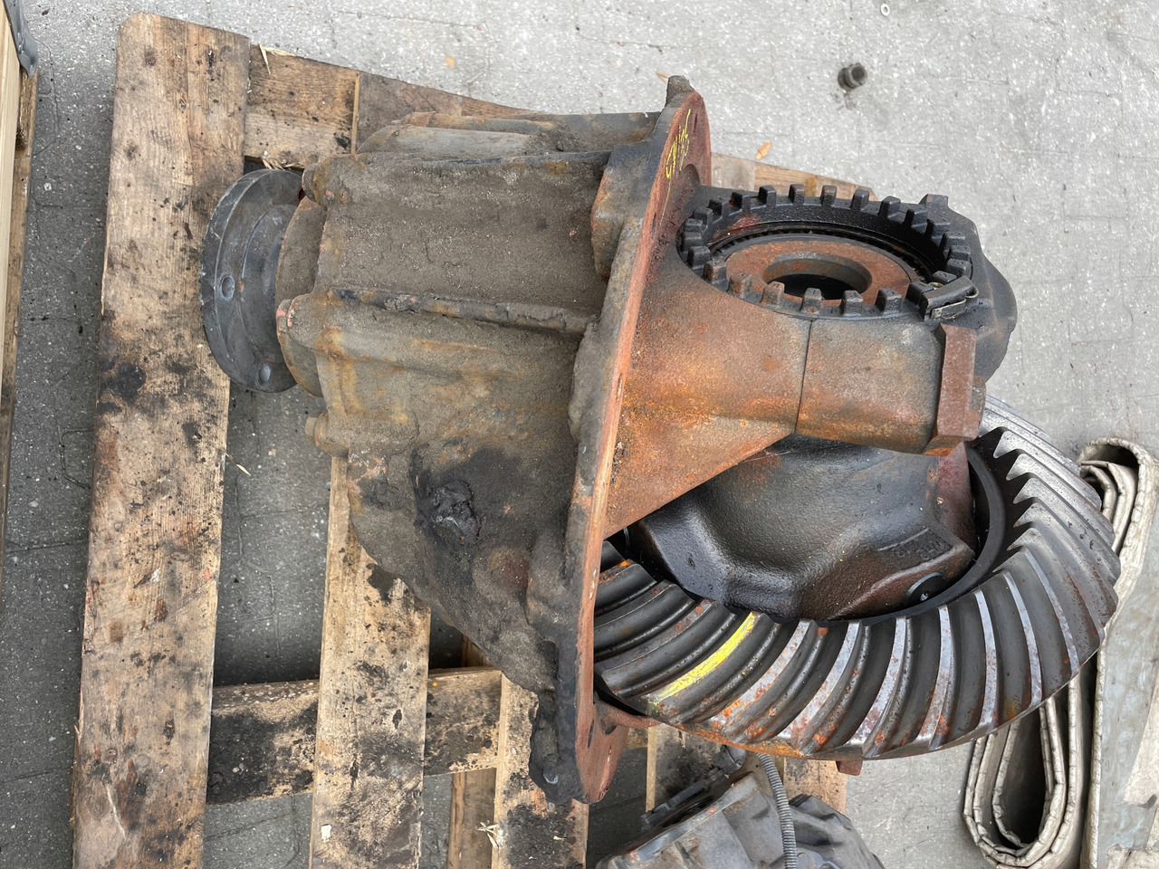 MAN TGX TGS TGA WKŁAD DYFERENCJAŁ MOSTU DYFER 38:15, 81350106301 - Задна оска за Камион: слика 3 MAN TGX TGS TGA WKŁAD DYFERENCJAŁ MOSTU DYFER 38:15, 81350106301 - Задна оска за Камион: слика 3