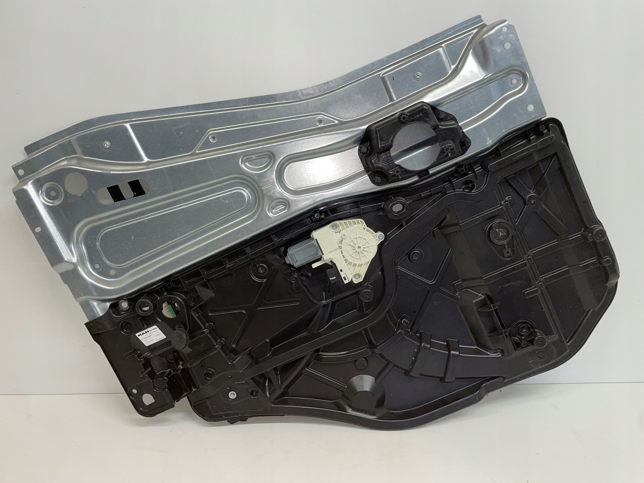 MECHANIZM PODNOSZENIA SZYB MAN TGS TGX TGL 3 TG3 81626456065 - Врата и делови за Камион: слика 2 MECHANIZM PODNOSZENIA SZYB MAN TGS TGX TGL 3 TG3 81626456065 - Врата и делови за Камион: слика 2