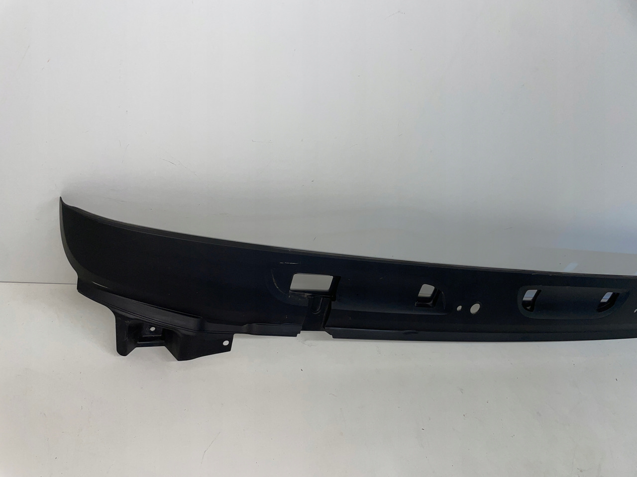 PODSZYBIE DAF MASKOWNICA OSŁONA DAF XF EURO 6 1940691 - Ветробранско стакло за Камион: слика 2 PODSZYBIE DAF MASKOWNICA OSŁONA DAF XF EURO 6 1940691 - Ветробранско стакло за Камион: слика 2