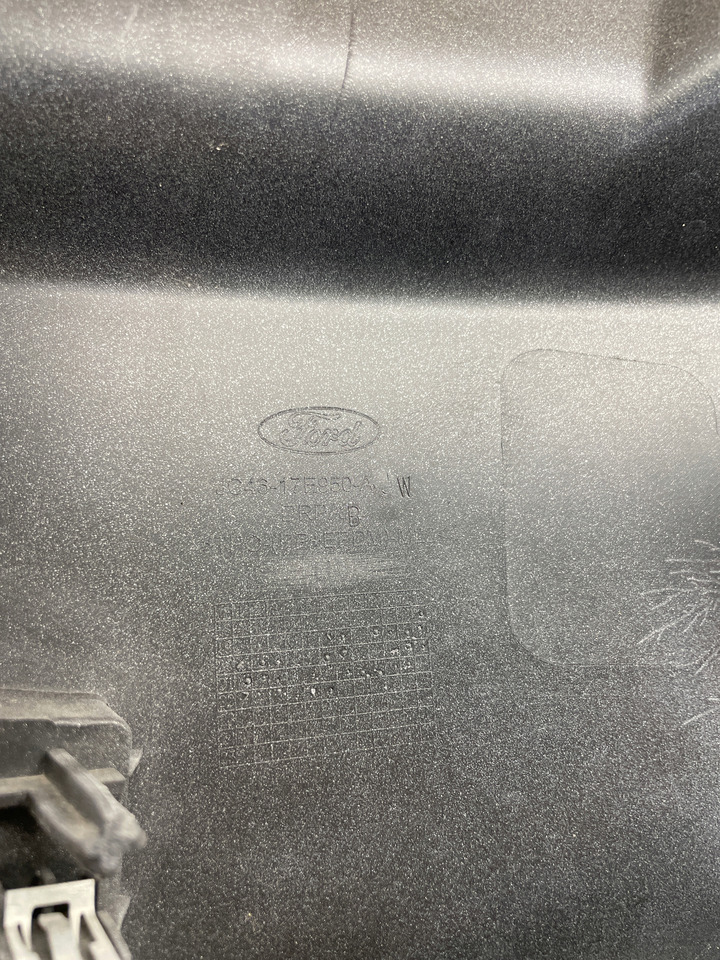 PRAWA OSŁONA OKULAR ZDERZAK FORD F-MAX JC46-17E950-A - Браник за Камион: слика 5 PRAWA OSŁONA OKULAR ZDERZAK FORD F-MAX JC46-17E950-A - Браник за Камион: слика 5