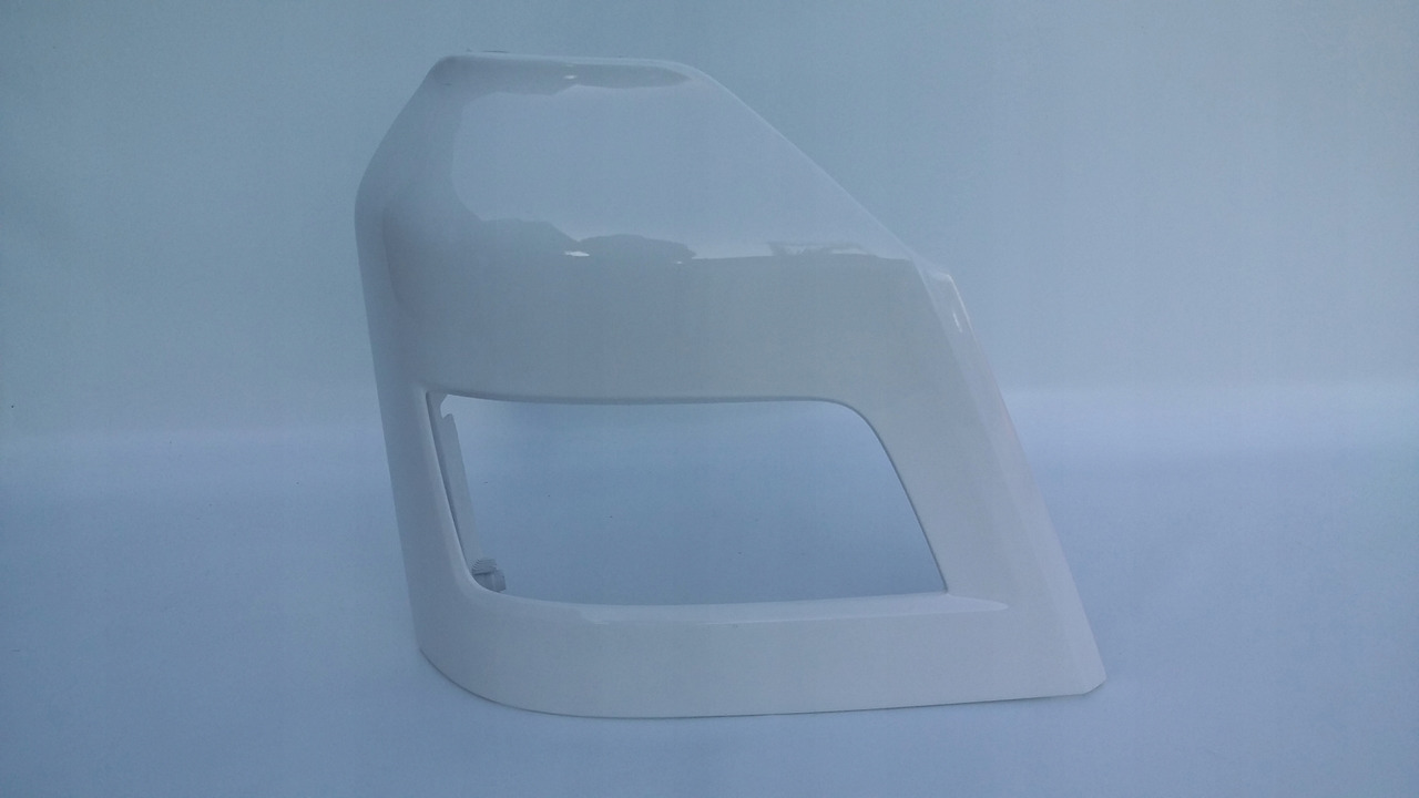 PRAWA OSŁONA REFLEKTORA MAN TGX EURO 6 ZDERZAK - Браник за Камион: слика 1 PRAWA OSŁONA REFLEKTORA MAN TGX EURO 6 ZDERZAK - Браник за Камион: слика 1