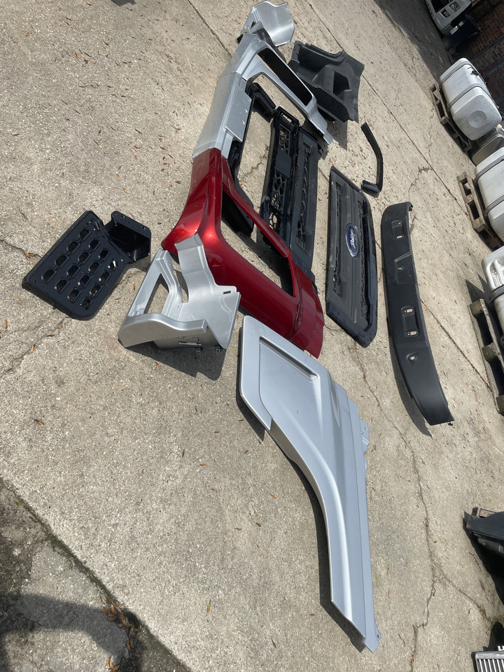 Przód Ford F-Max F Max Grill, Stopień , Stopnica Przedłużenie drzwi zderzak - Каросерија и екстериер за Камион: слика 3 Przód Ford F-Max F Max Grill, Stopień , Stopnica Przedłużenie drzwi zderzak - Каросерија и екстериер за Камион: слика 3