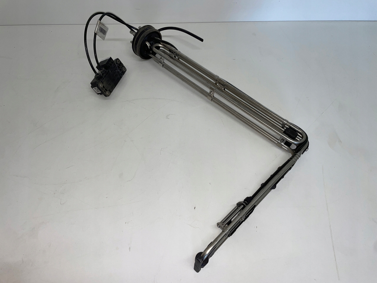 SMOK CZUJNIK ADBLUE AD BLUE MAN TGX TGS EURO 6 81154086040 - AdBlue резервоар за Камион: слика 1 SMOK CZUJNIK ADBLUE AD BLUE MAN TGX TGS EURO 6 81154086040 - AdBlue резервоар за Камион: слика 1